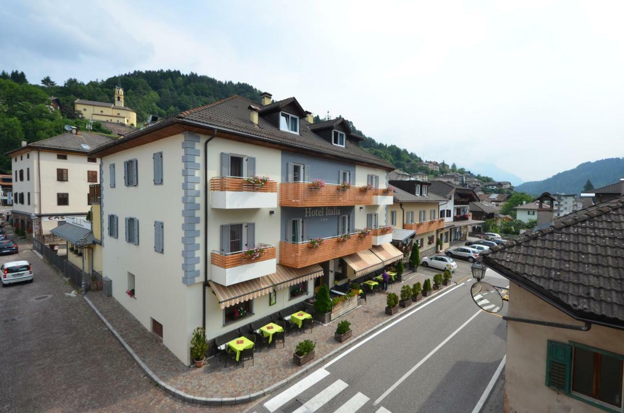 Hotel Italia Castello-Molina di Fiemme Exteriör bild